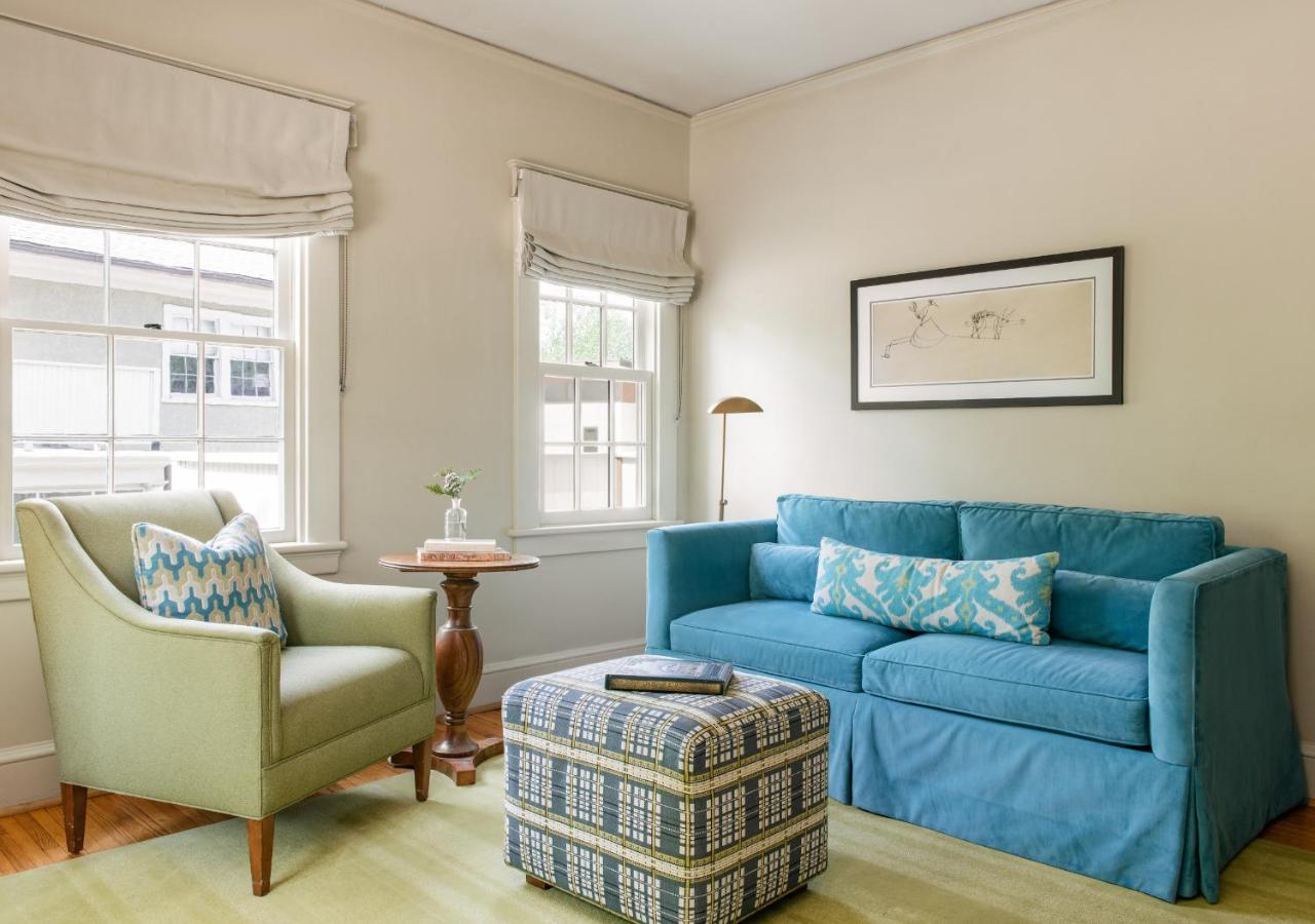 Oakhurst Inn Charlottesville Bagian luar foto