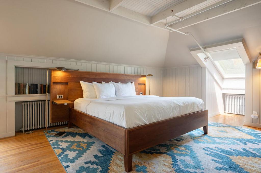 Oakhurst Inn Charlottesville Bagian luar foto