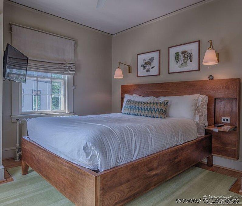 Oakhurst Inn Charlottesville Bagian luar foto